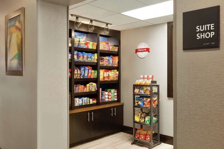 Snack bar