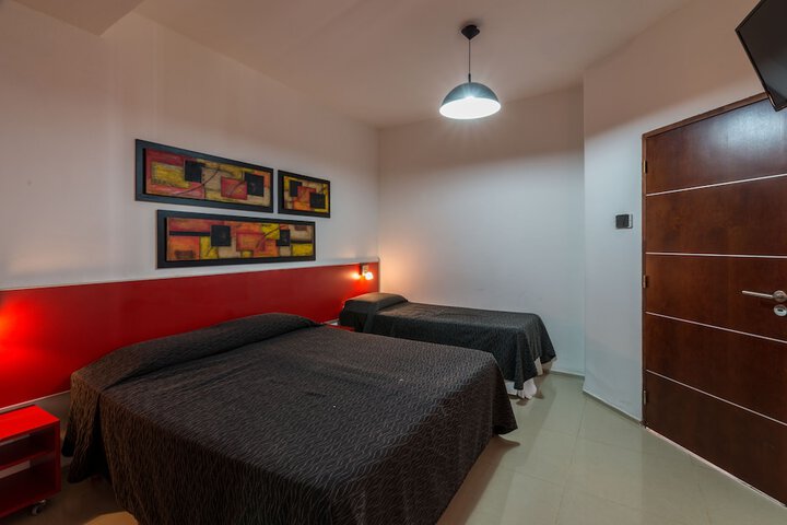 Room 15 of 40