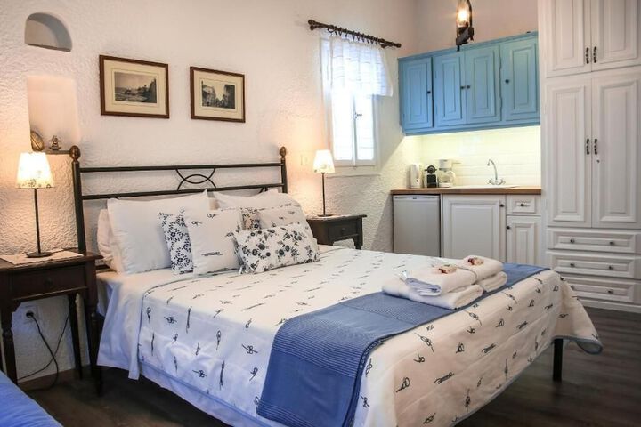Room 4 of 44