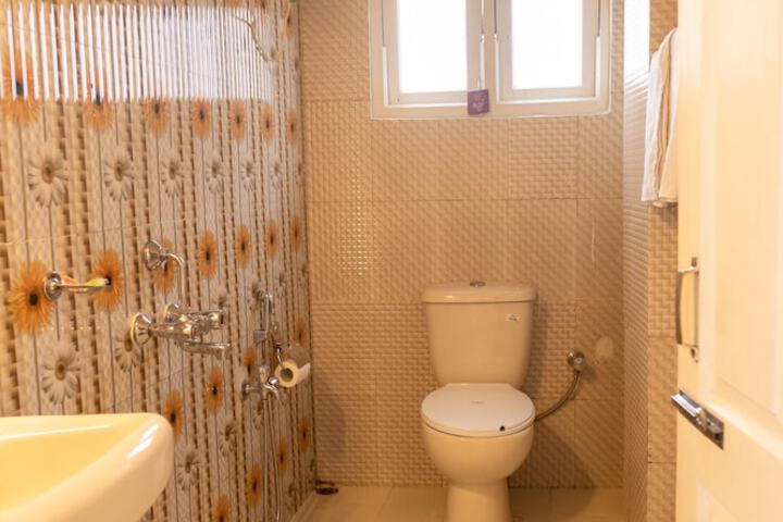 Room 20 of 49