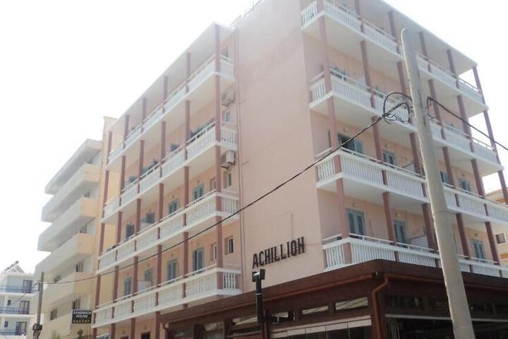 Hotel 12 of 12