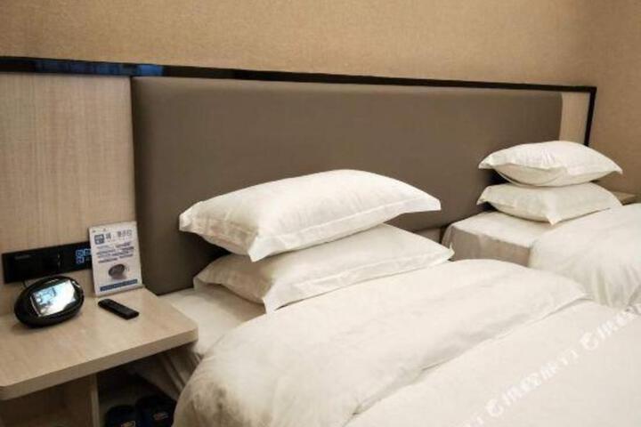 Xincheng Smart Hotel
