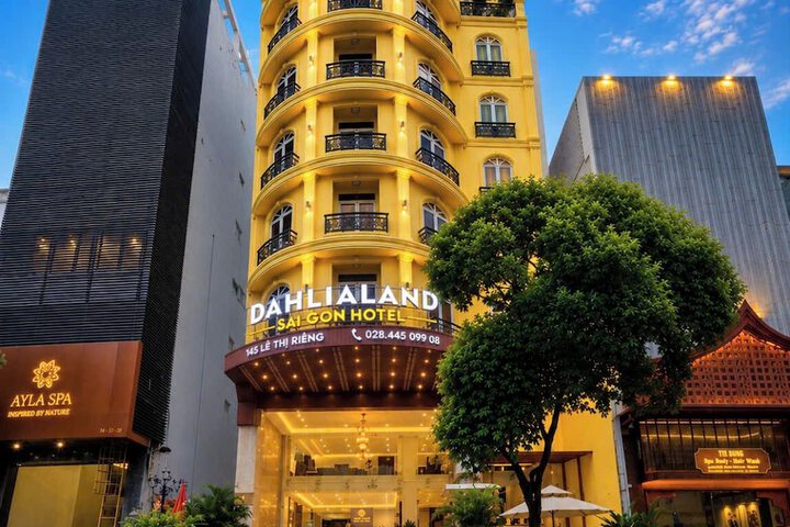 DAHLIALAND SAIGON HOTEL & SWIMMING POOL