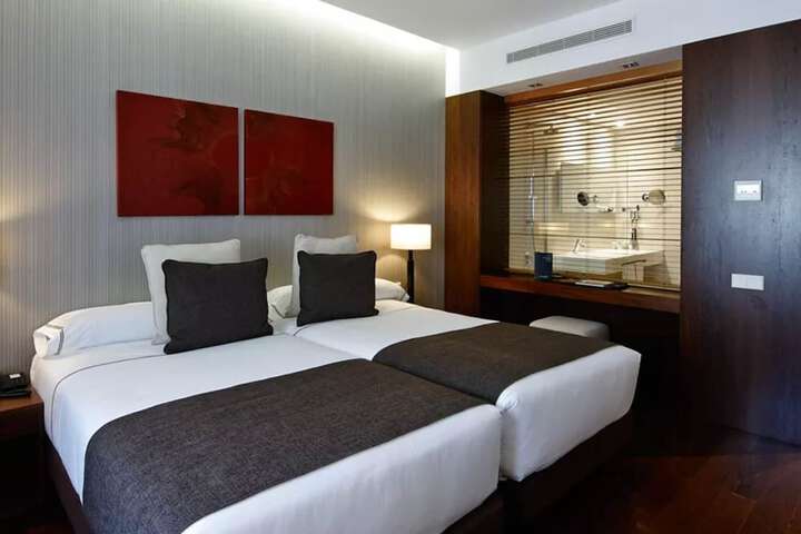 Room 19 of 78