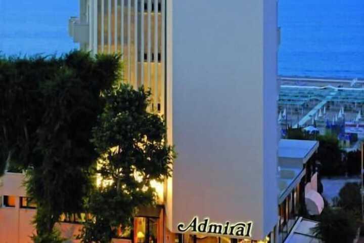 Hotel 50 of 53