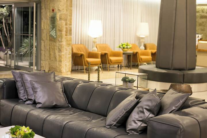 Hotel Lobby