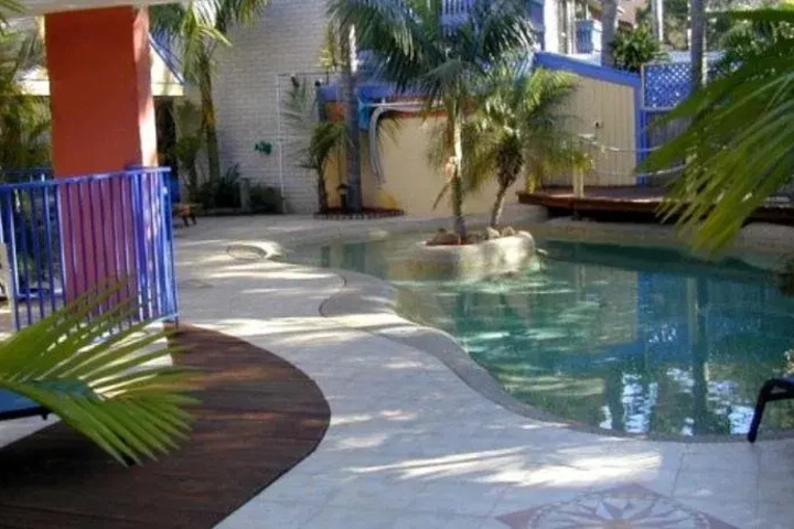 Pool 7 of 12