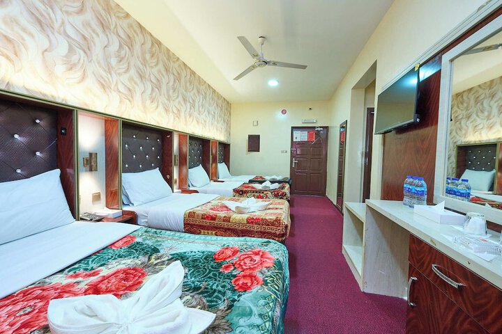 Room 16 of 27