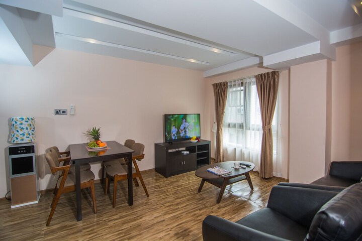 Room 10 of 19