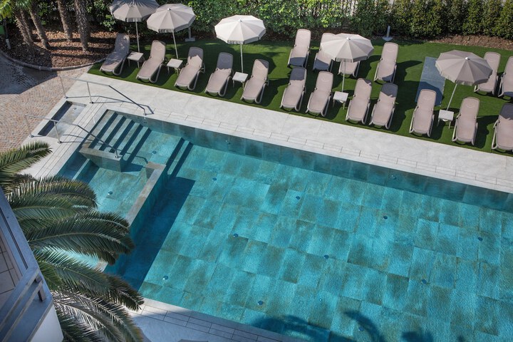 Pool 41 of 82