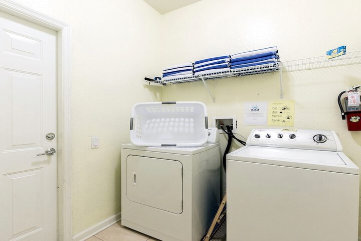 Room 406 of 710