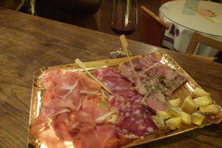 Dining 37 of 71