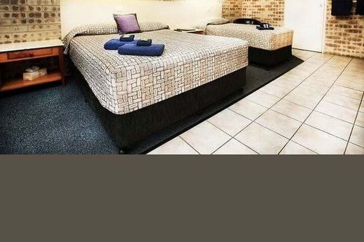 Room 3 of 18