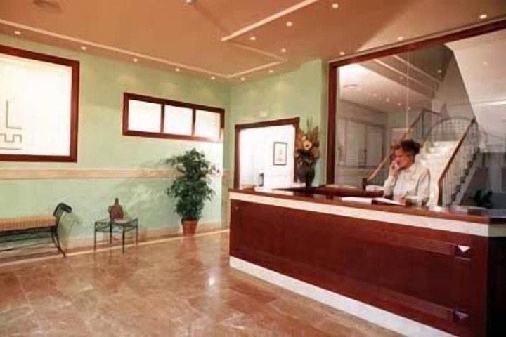 Hotel Interior 4 of 41