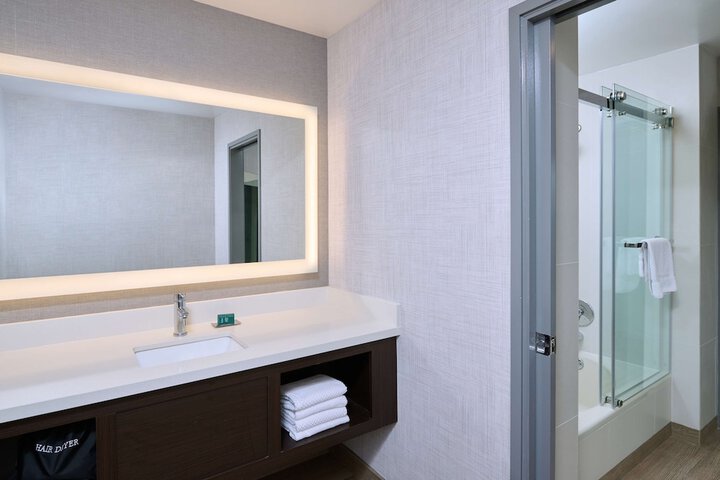 Bathroom shower