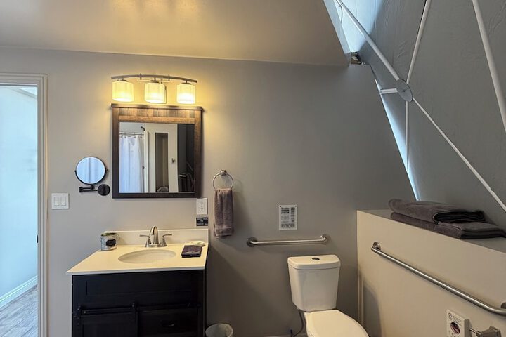 Room 127 of 163