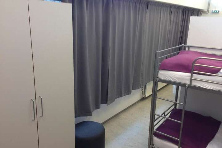 Room 122 of 276