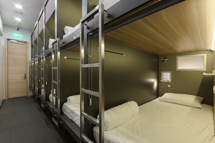 Room 11 of 34