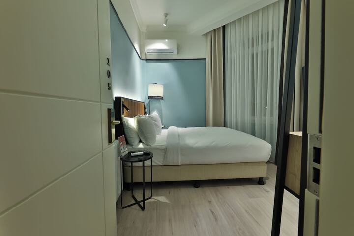 Room 21 of 59