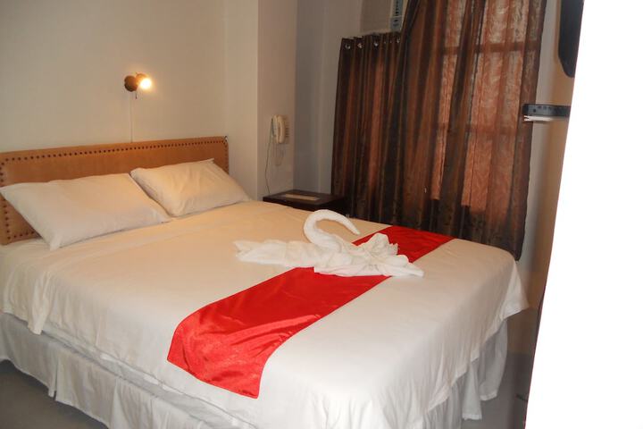 Room 6 of 48