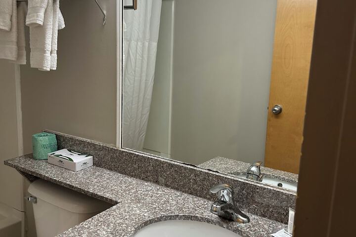 Room 15 of 15