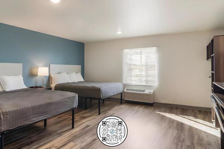 Suite Queen Bed (6 of 8)