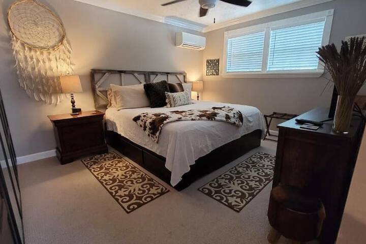 Room 1 of 26