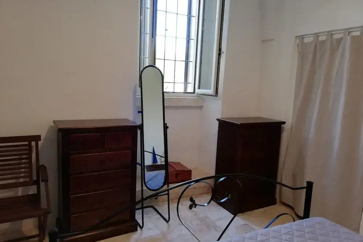 Room 3 of 12