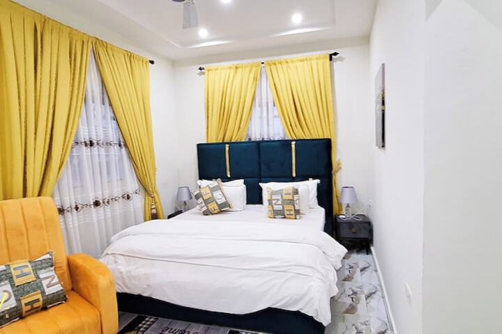 Room 10 of 38