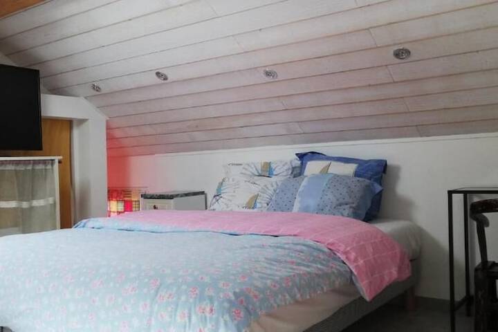 Room 5 of 47