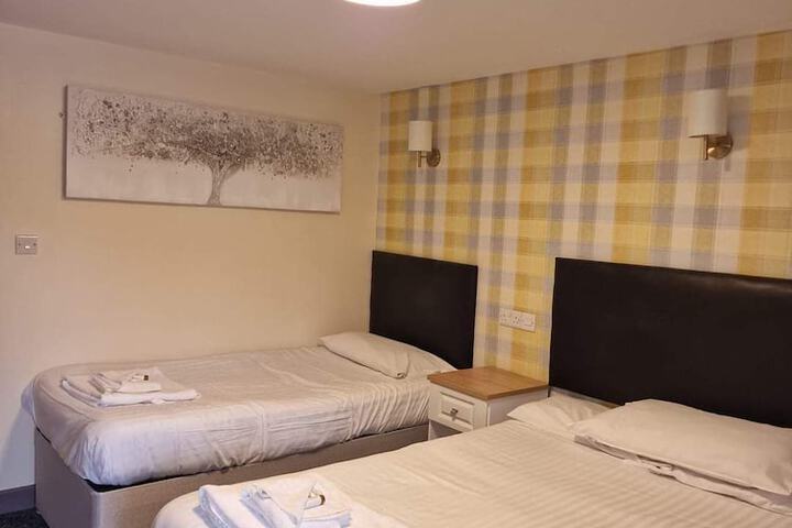 Room 6 of 22