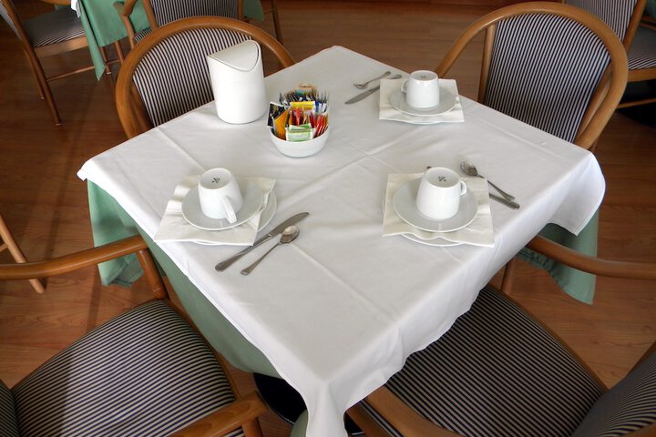 Breakfast/Coffee Service 29 of 58