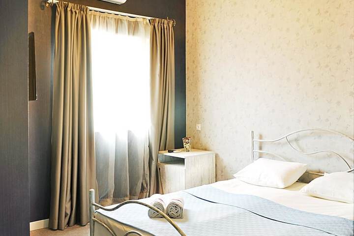 Room 15 of 96