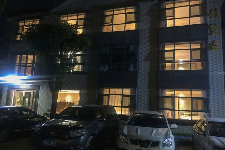 Hotel 8 of 25
