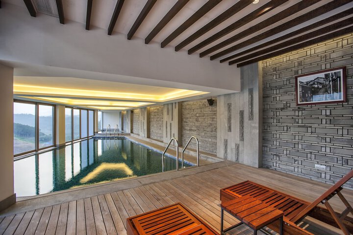 Hotel with Pool