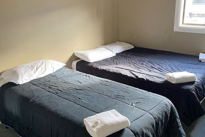 Australian Hotel Young