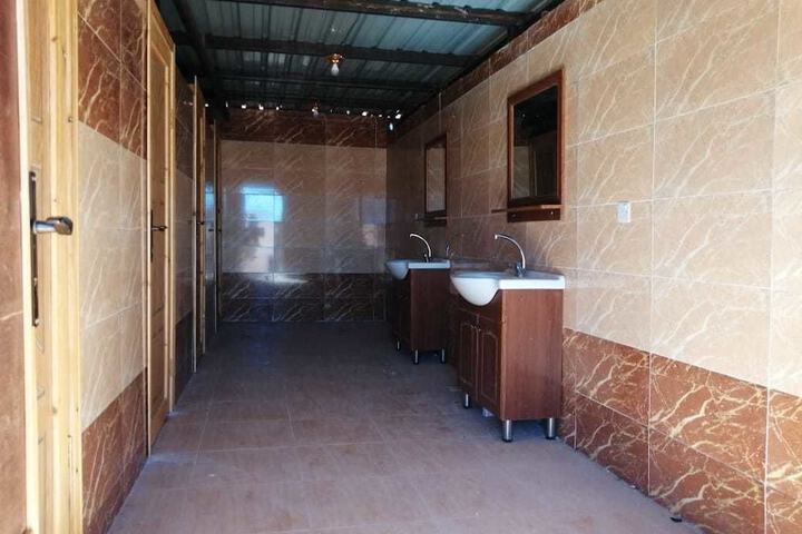 Room 16 of 34