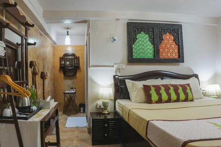 Room 30 of 97
