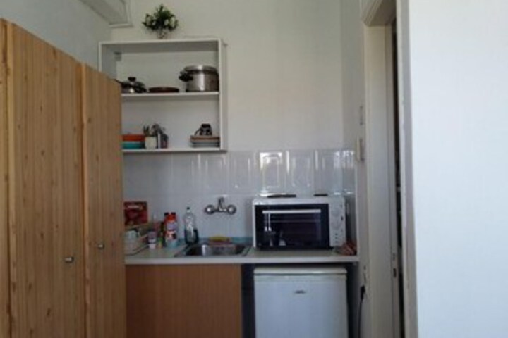 Room 28 of 73