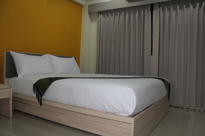 Room 10 of 15