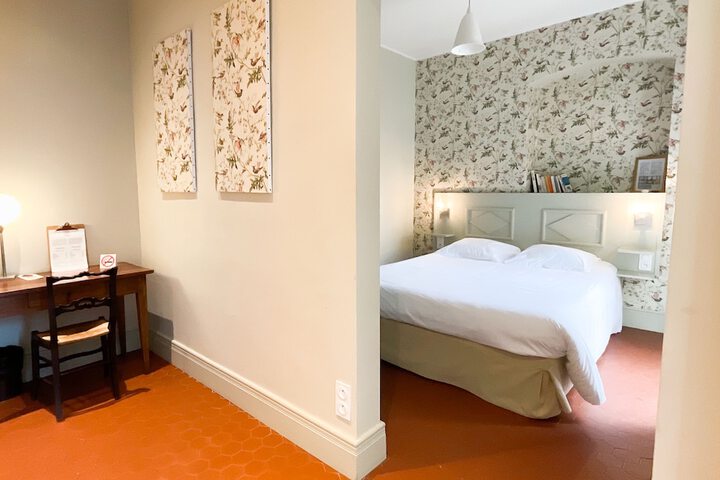 Room 26 of 107