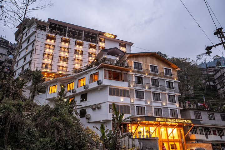 SUMMIT GRAND RESORT & SPA GANGTOK