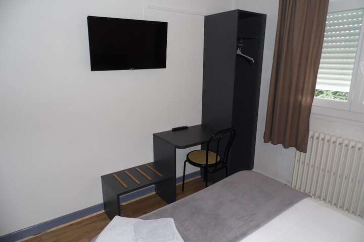 Room 8 of 47
