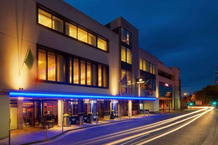 Hotel 130 of 142