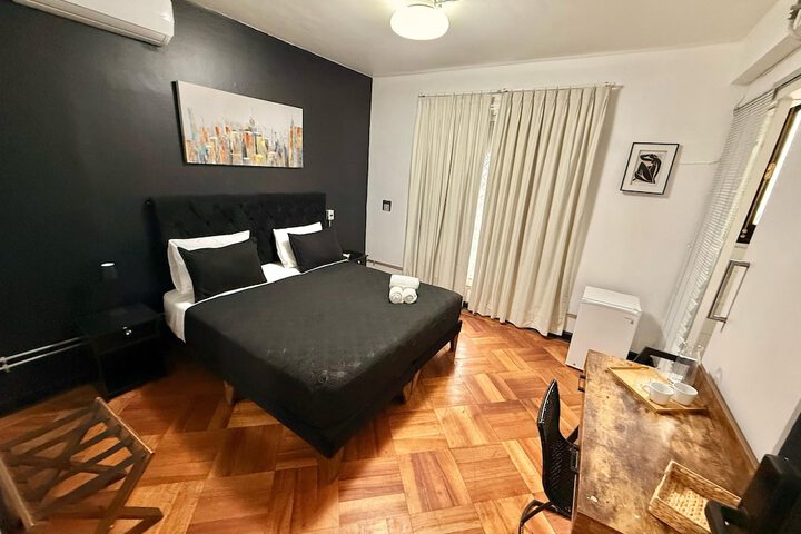 Room 7 of 28
