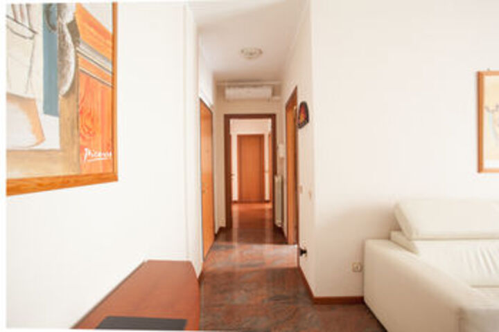 Room 20 of 26