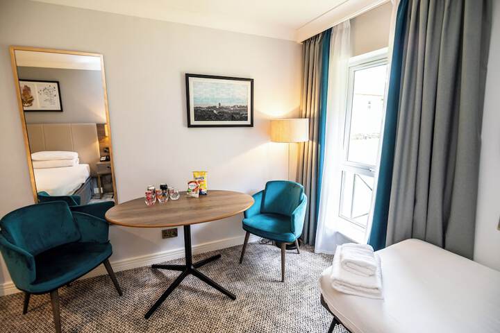 Room 5 of 53
