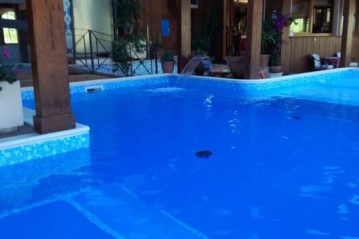 Hotel with Pool