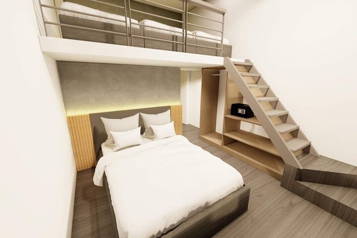 Room 4 of 63