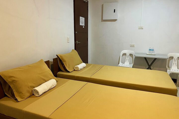 Room 50 of 84